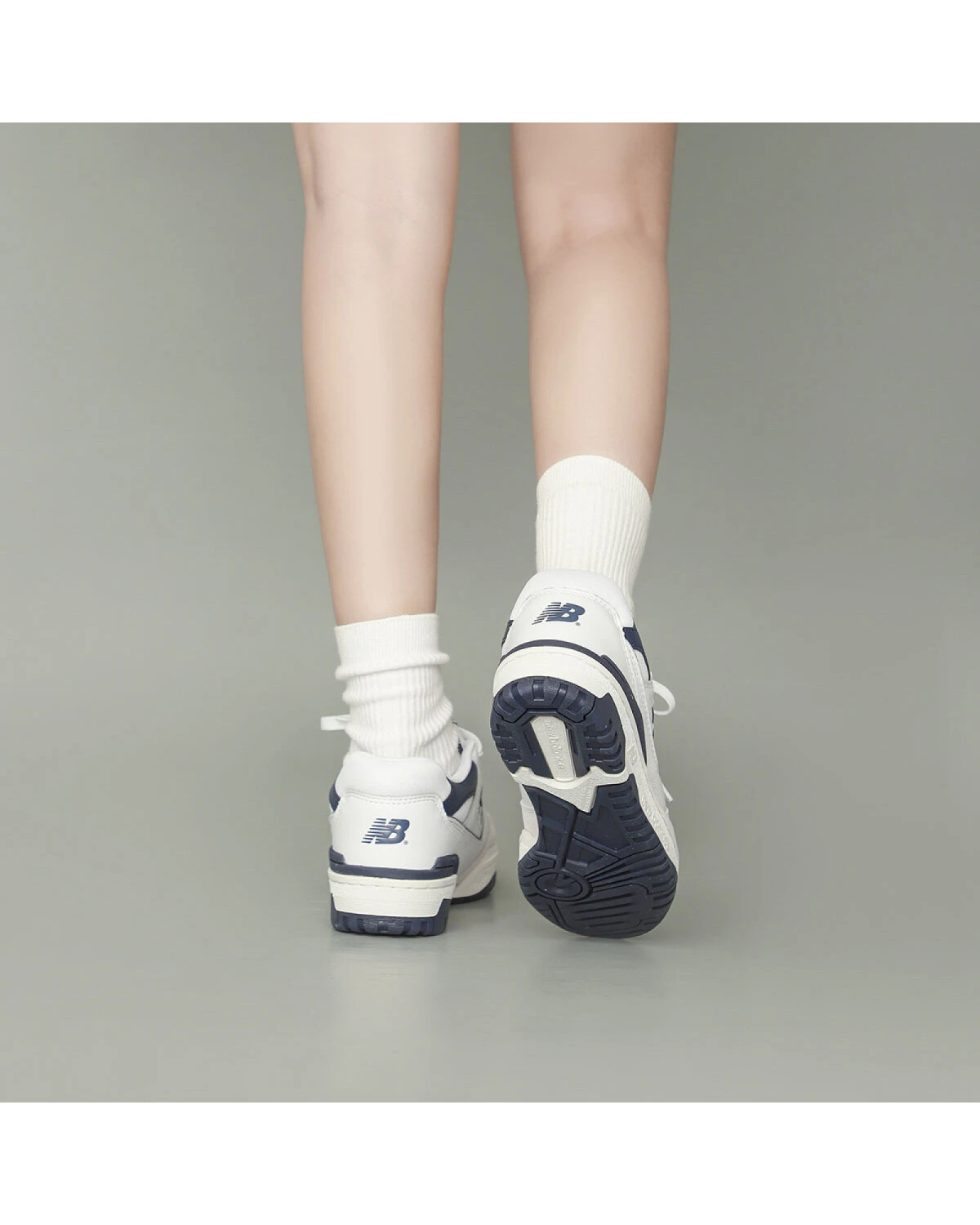 New Balance 550 unisex кроссовки белые с кожаной отделкой картинка