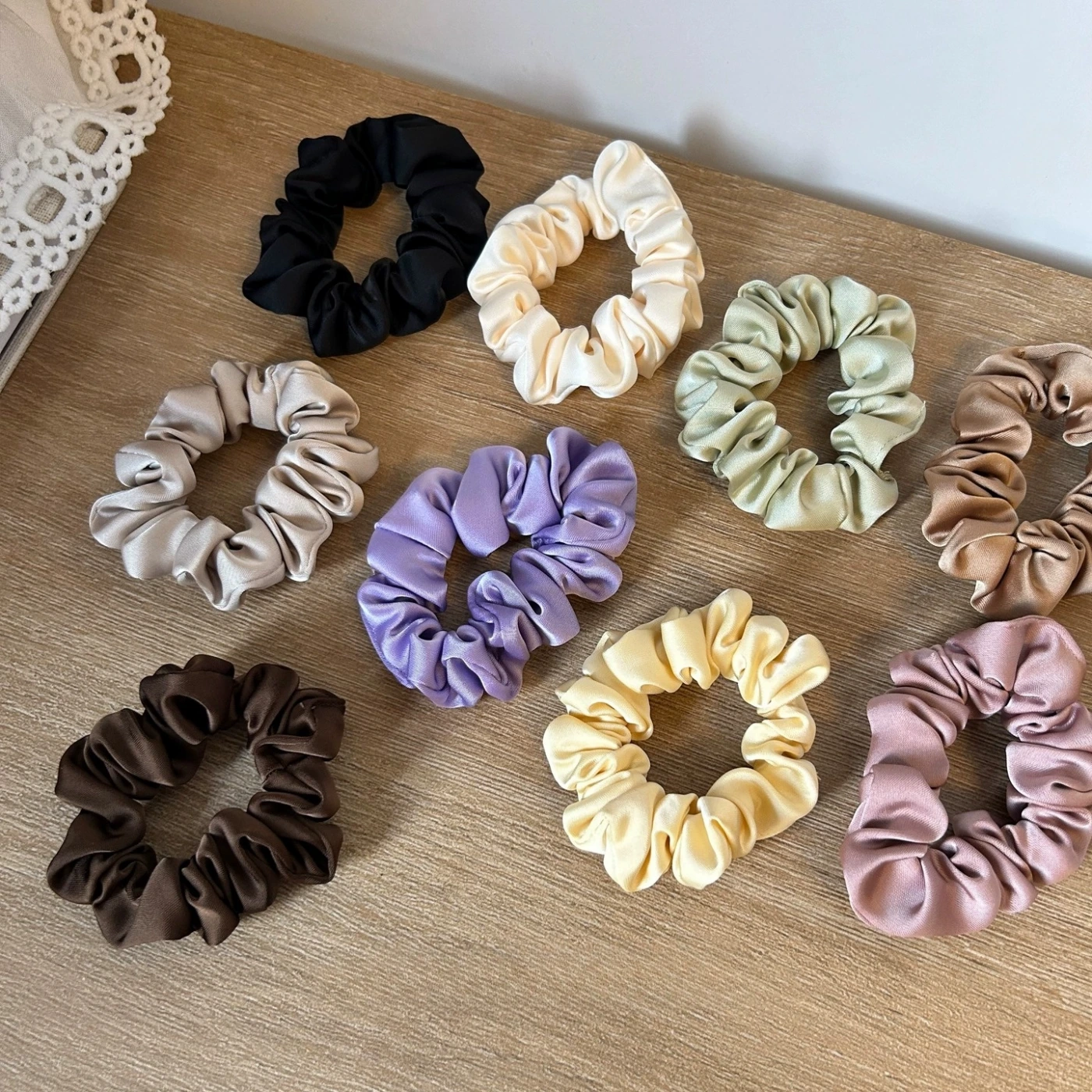 Минималистичная резинка для волос (Фиолетовый) картинка