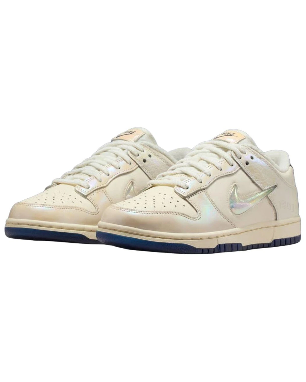 Nike Dunk Low женские кроссовки белые классические комфортные картинка