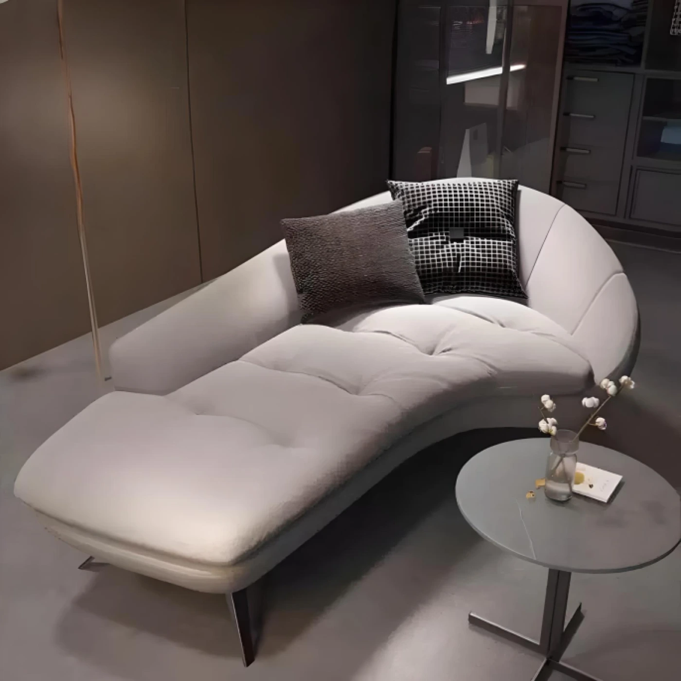 Диван с изогнутой спинкой (серый) картинка