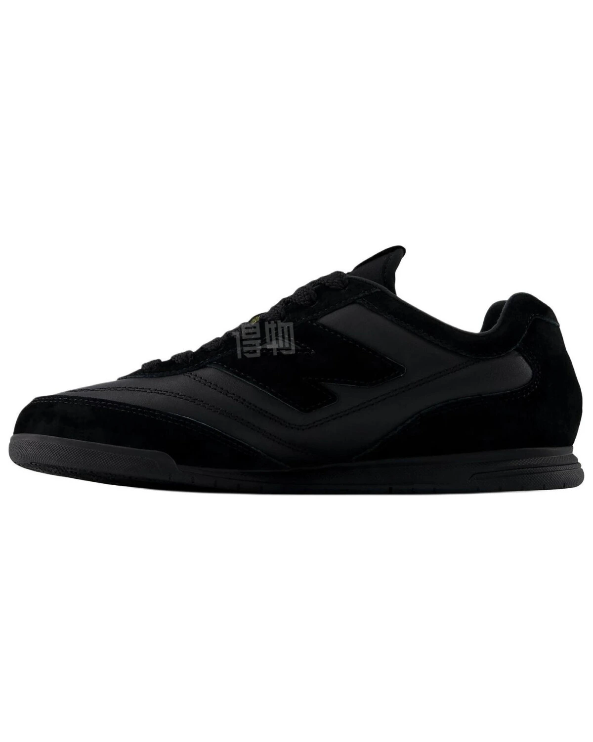 New Balance RC42 унисекс кроссовки черные из кожи с тонкой подошвой картинка