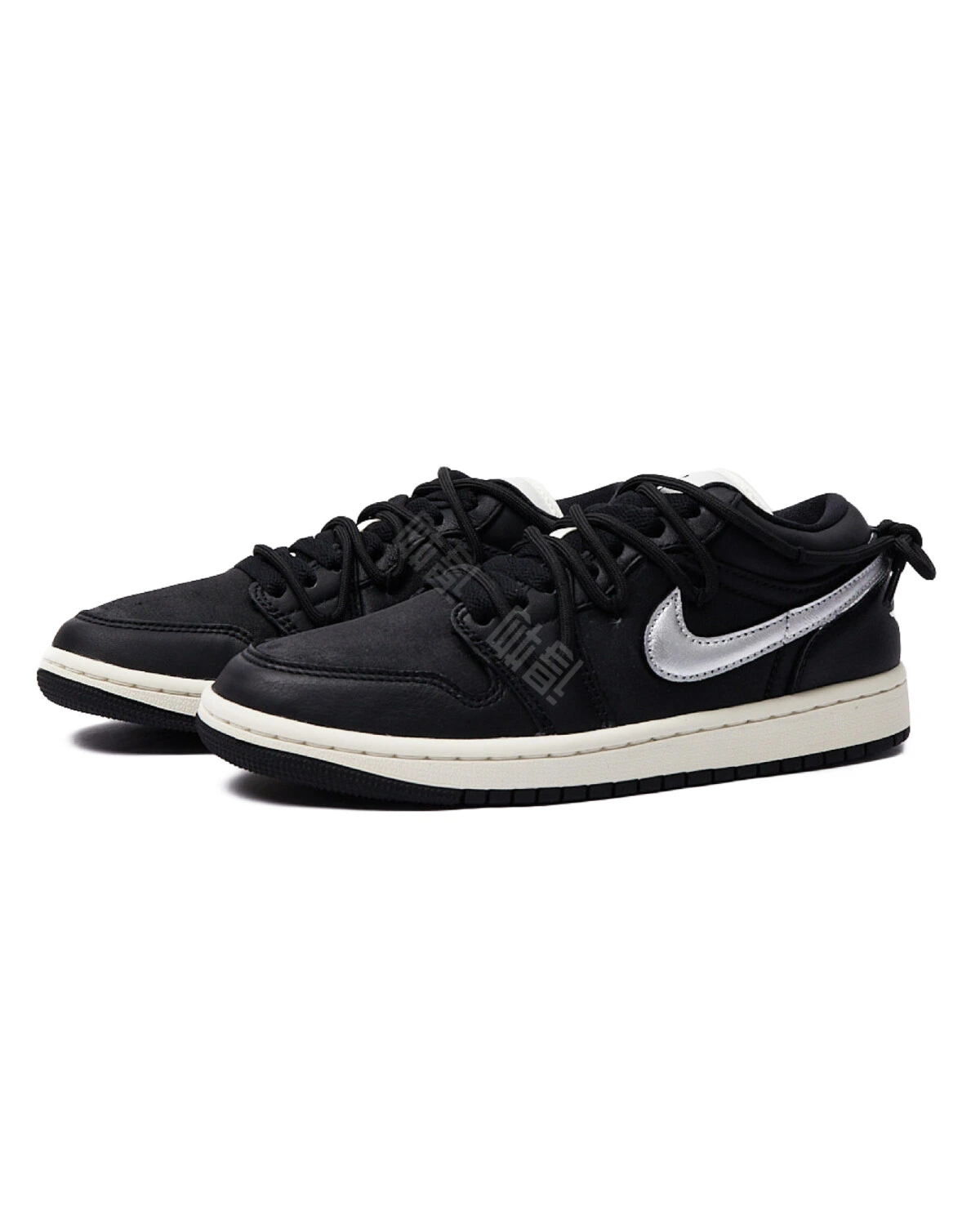 Jordan Air Jordan 1 Low женские кроссовки черно-серебряные с амортизацией и противоскользящей подошвой картинка