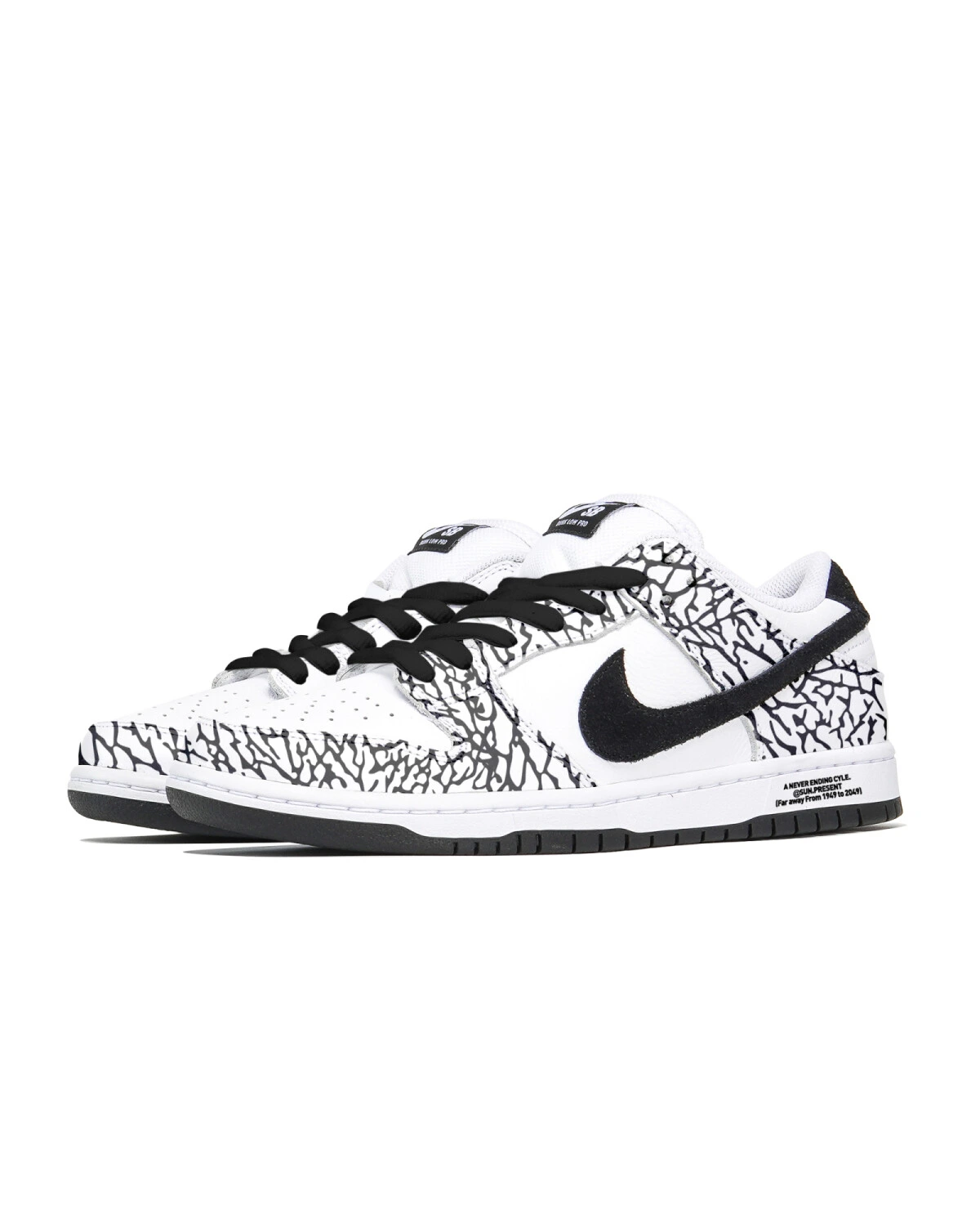 Nike Dunk SB LOW PRO 'White Suede/Black' унисекс кроссовки с принтом из замши картинка