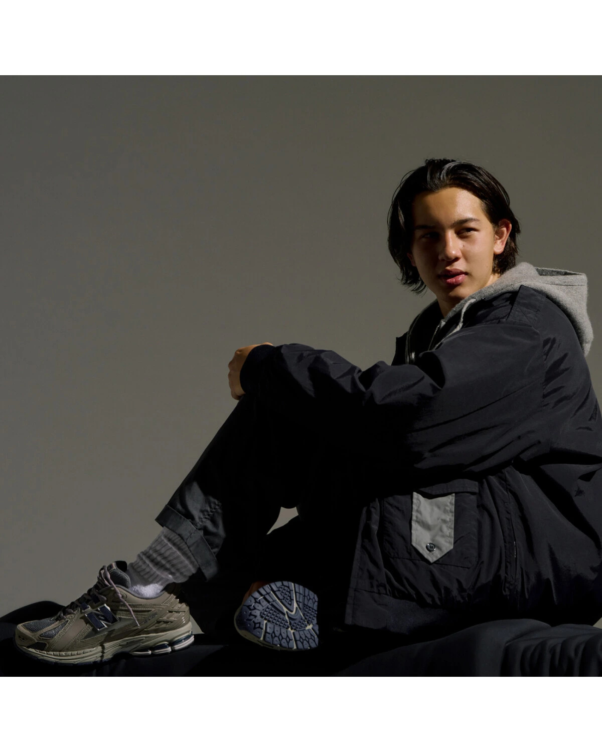 New Balance 1906R мужские и женские кроссовки серые с амортизацией картинка