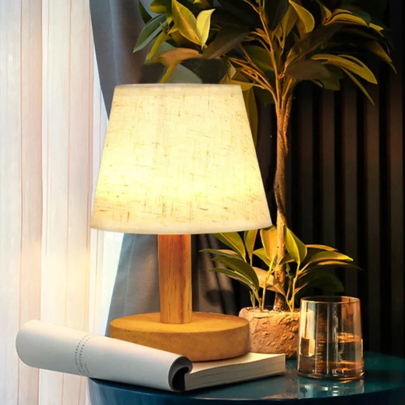 Настольная лампа тканевая картинка