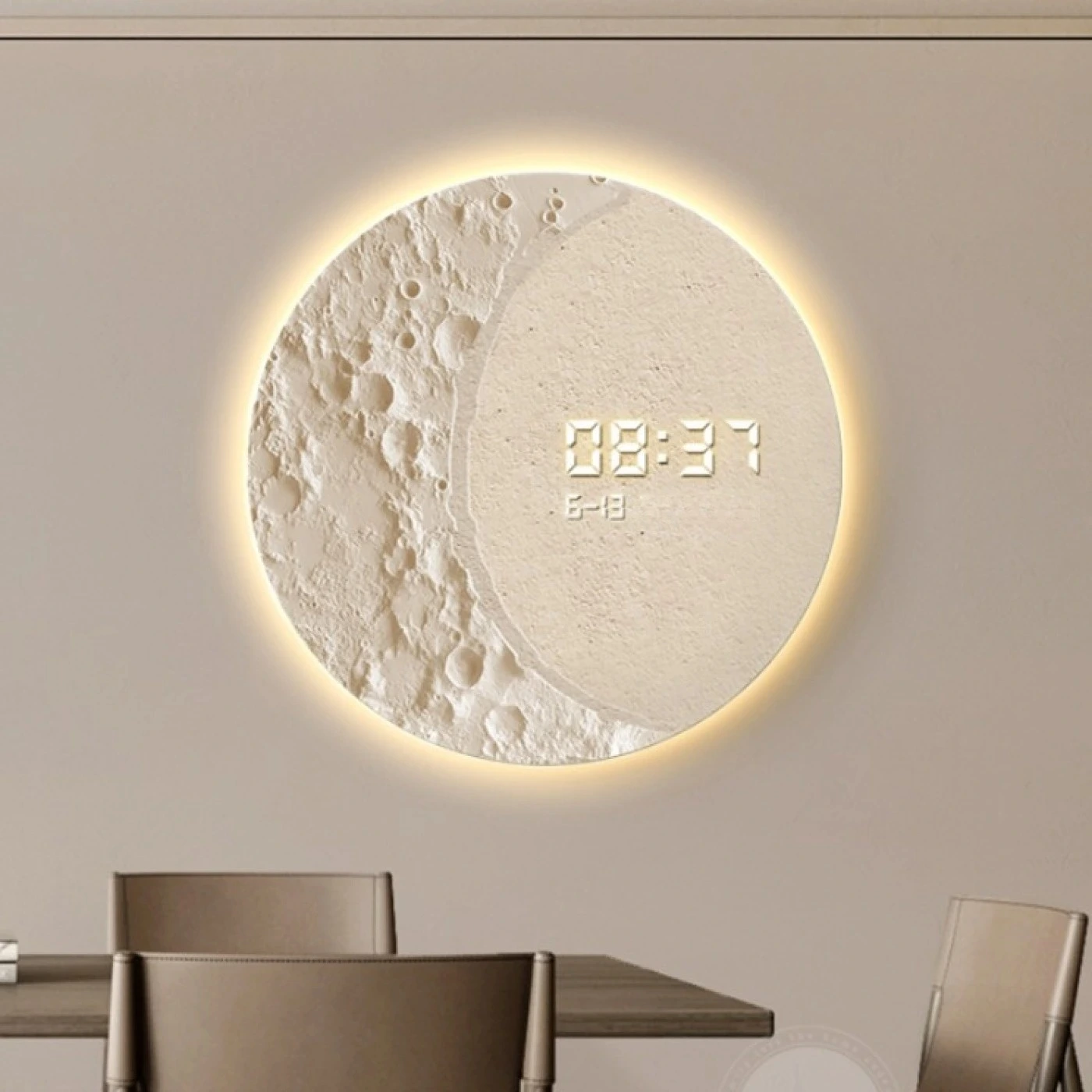 Электронные часы в виде полумесяца с подсветкой картинка