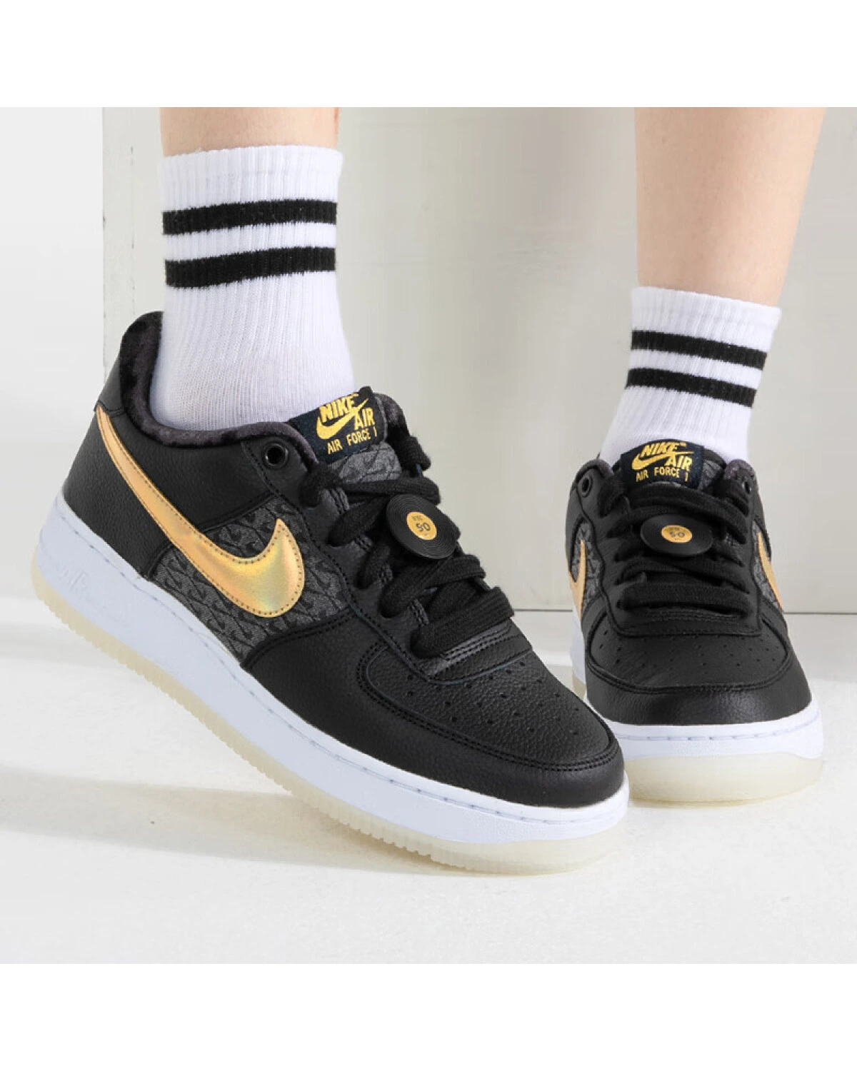 Nike Air Force 1 детские кроссовки черные кожаные картинка