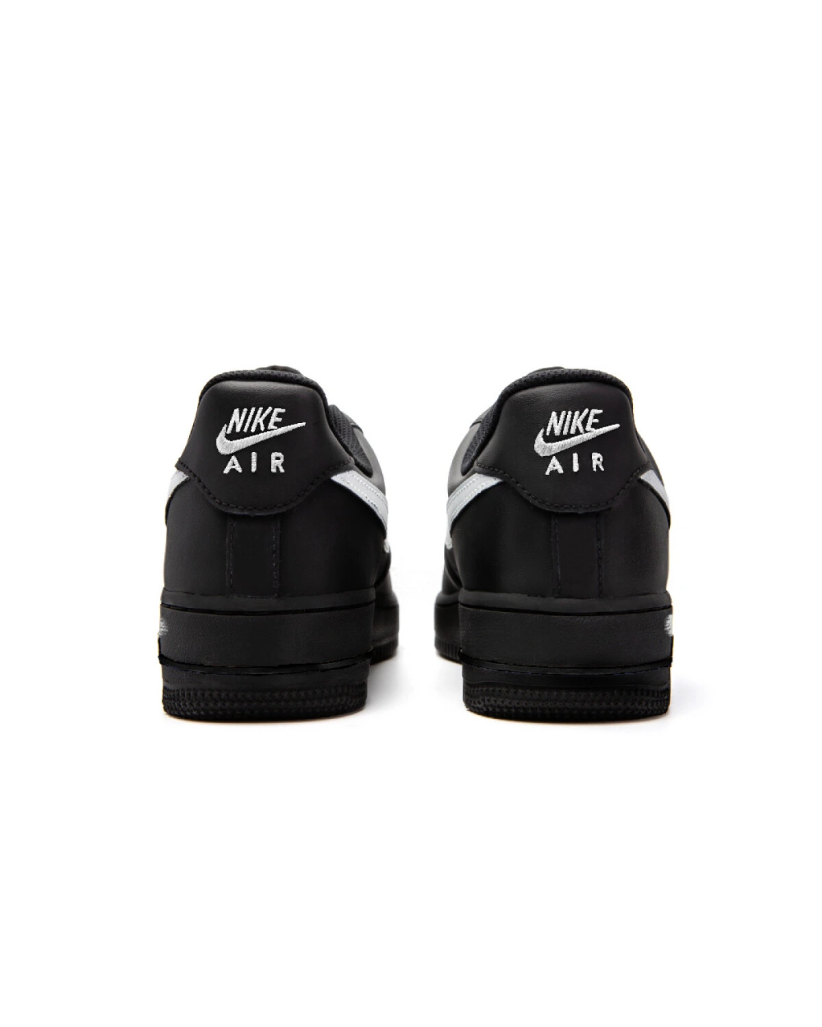 Nike Air Force 1 женские кроссовки нескользящие черно-белые картинка