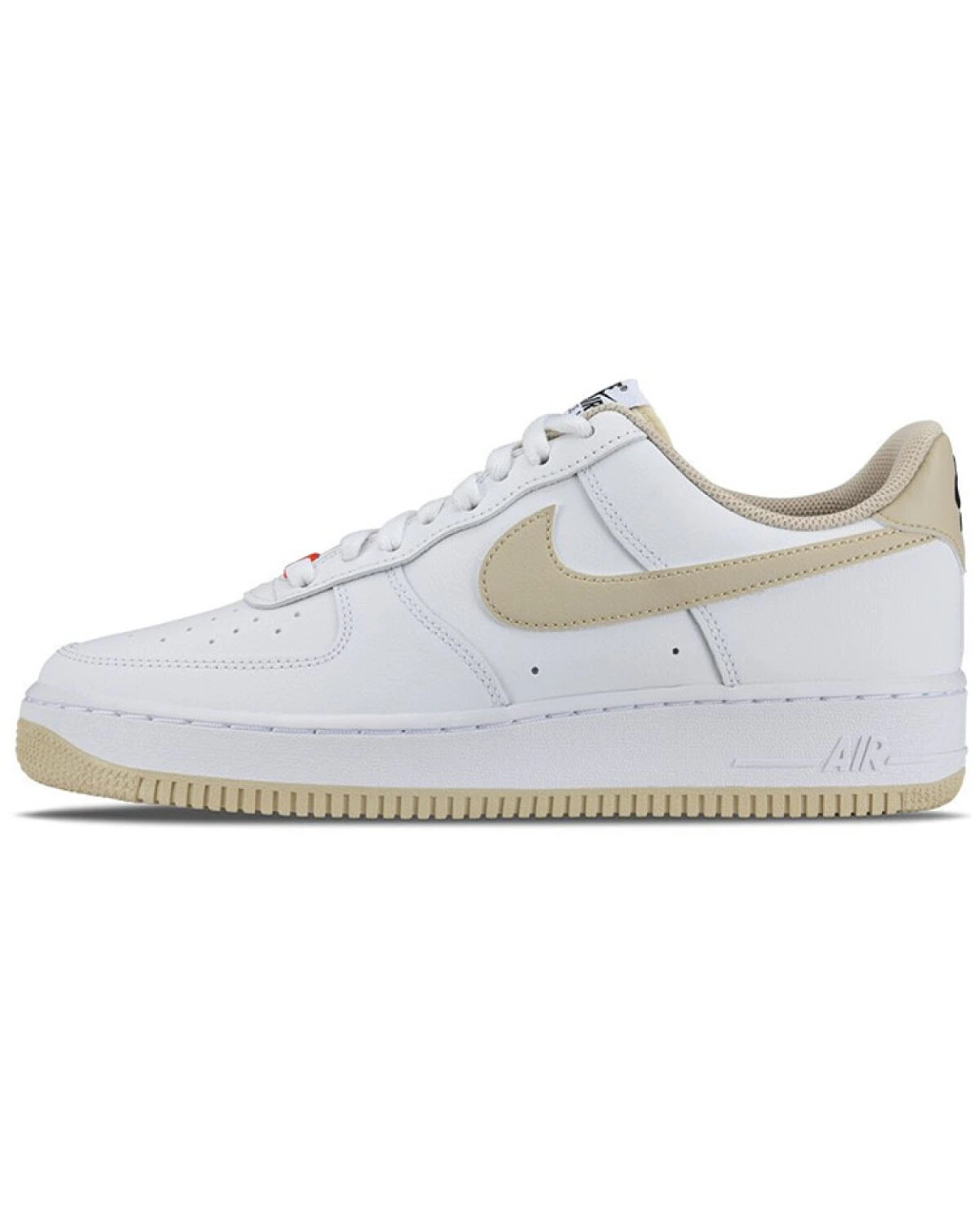 Nike Air Force 1 повседневные кроссовки белые с бежевым логотипом картинка