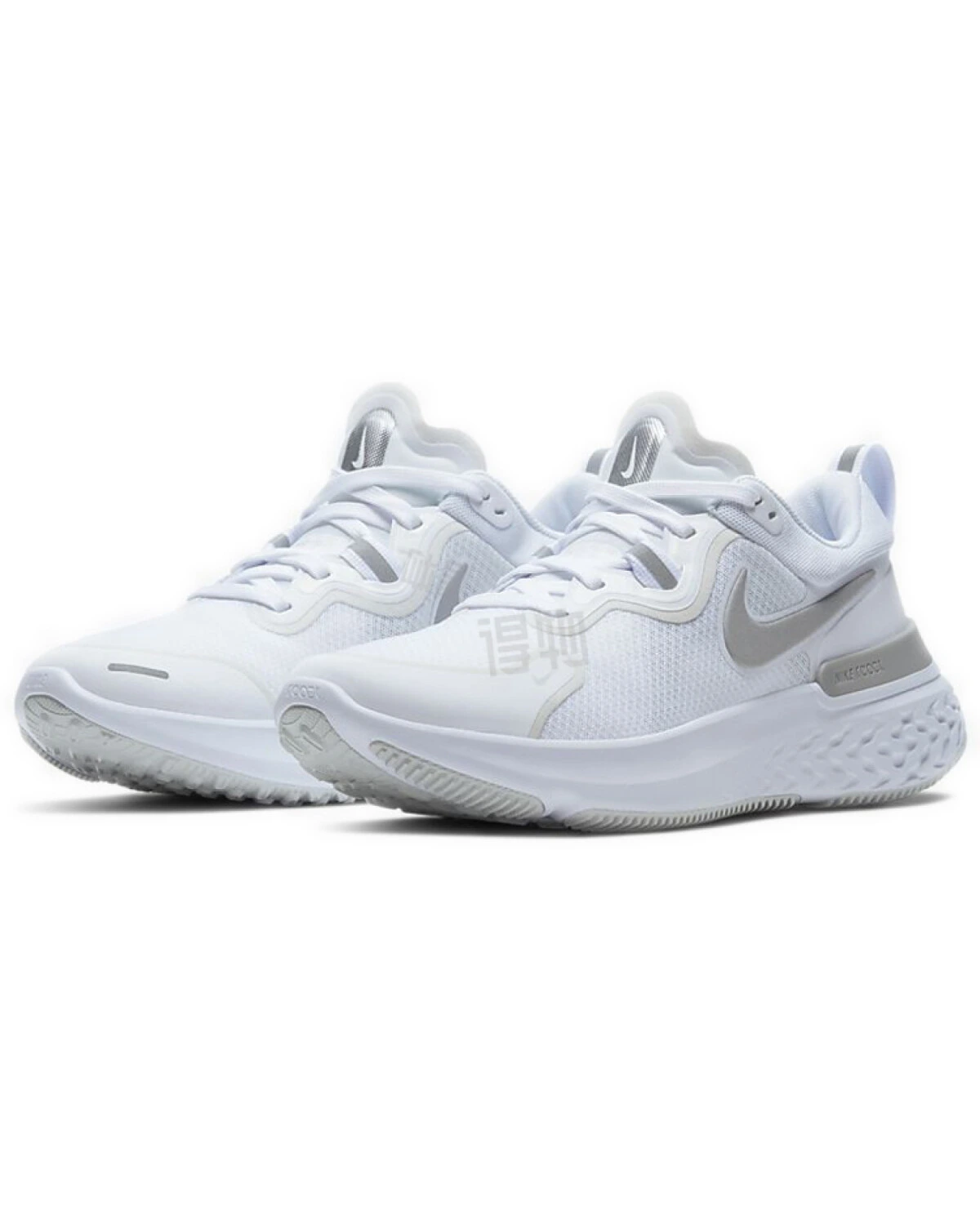 Nike React Miler 1 женские спортивные кроссовки серо-белые с амортизацией и сетчатым верхом картинка