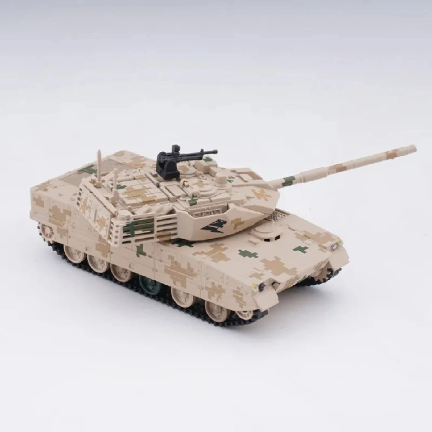 Детский военный танк ZTQ-15 картинка