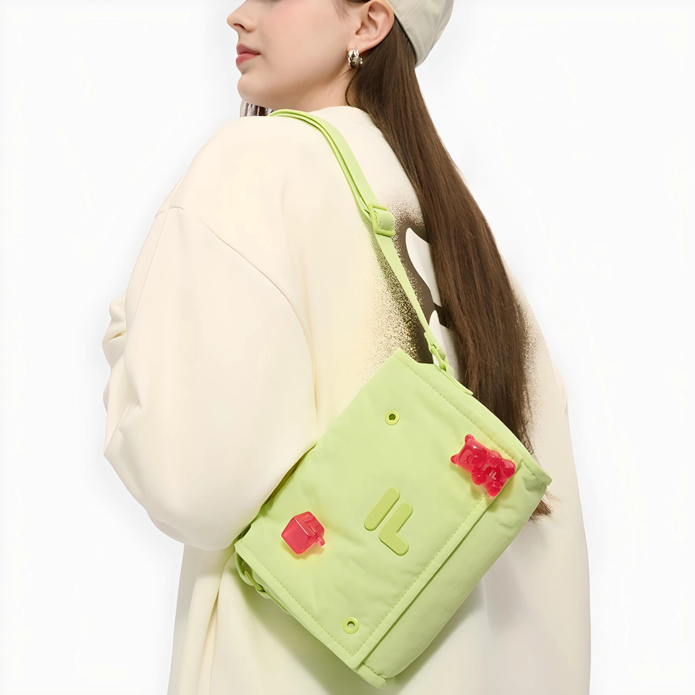 Брендовая стильная женская сумка картинка