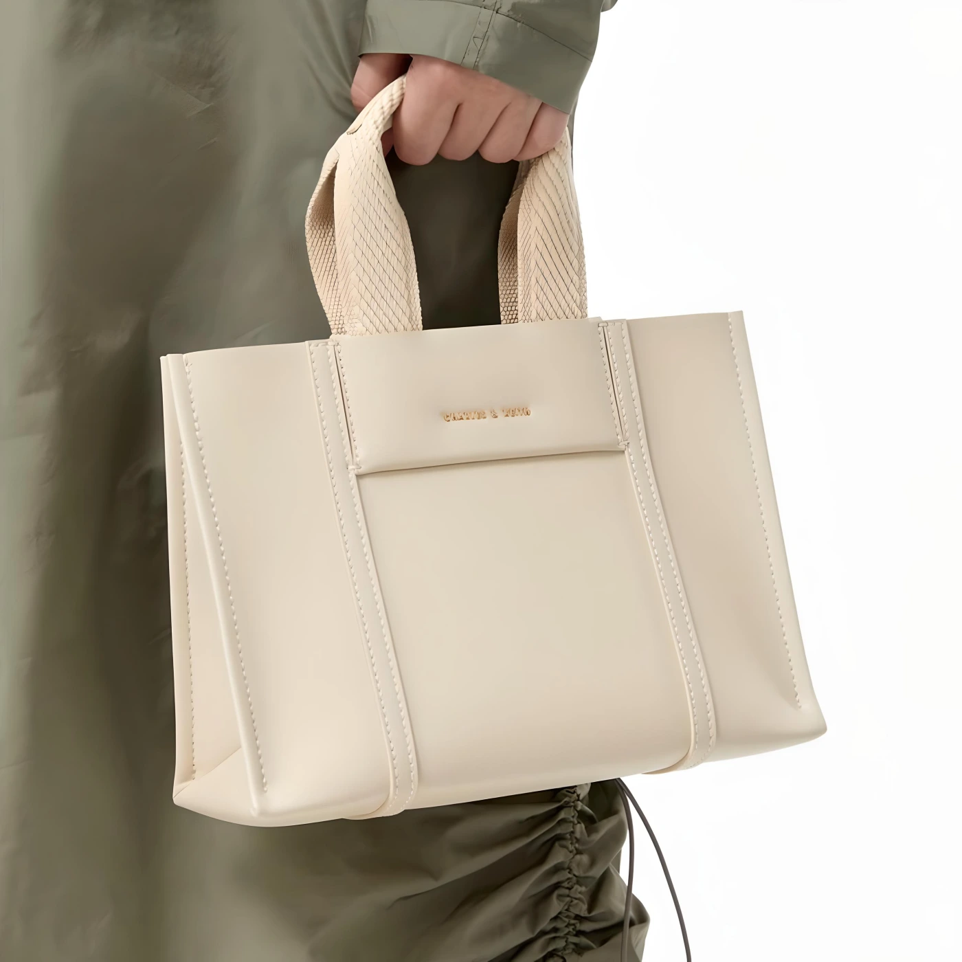 Портативная сумка-тоут CHARLES&KEITH картинка