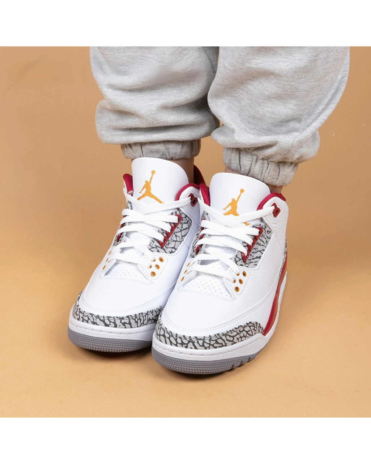 Jordan Air Jordan 3 Retro "Cardinal Red" детские кроссовки для баскетбола бело-вишнёвые картинка