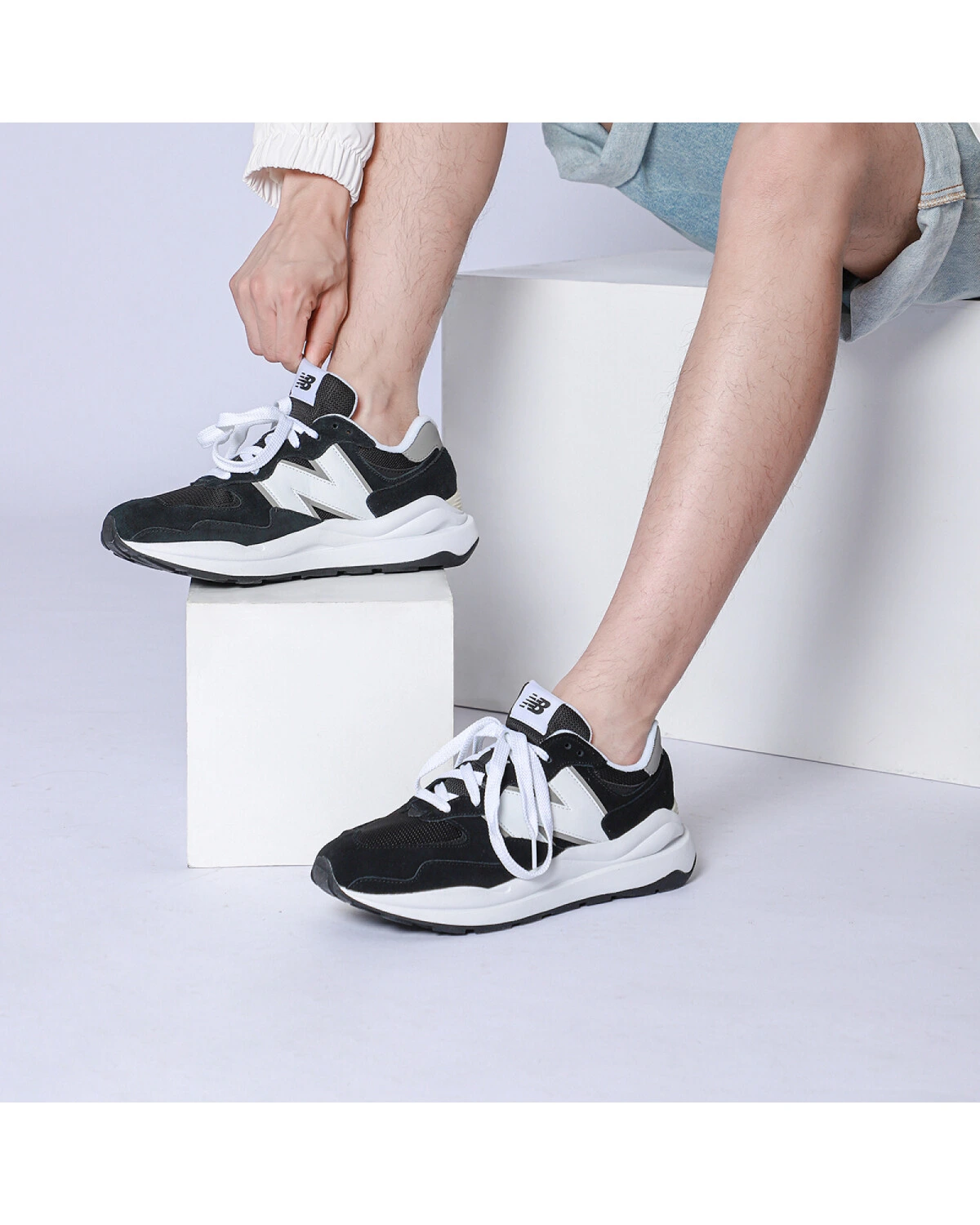 New Balance 5740 унисекс повседневные кроссовки кожаные черно-белые картинка