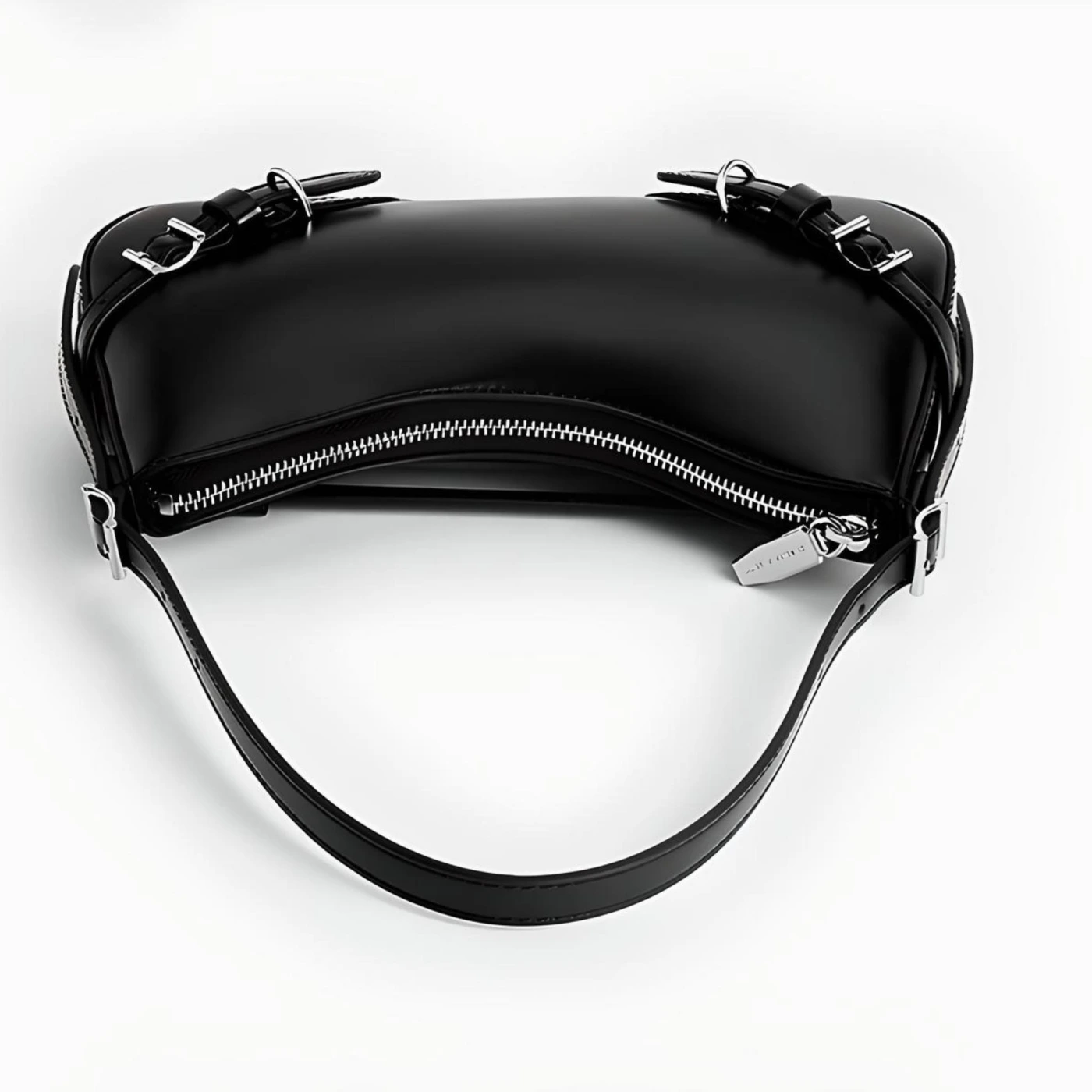 Стильная сумка-мессенджер CHARLES&KEITH картинка