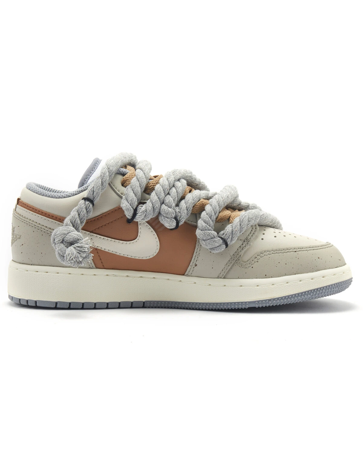 Jordan Air Jordan 1 Low женские спортивные кроссовки серо-коричневые картинка