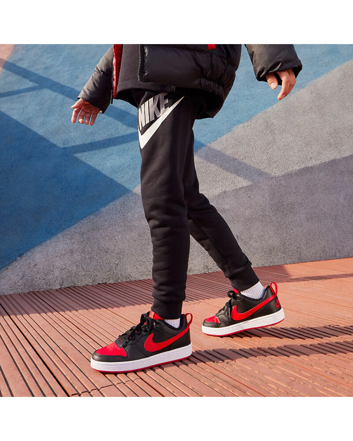 Nike Court Borough Low 2 детские кеды кожаные черно-красные картинка