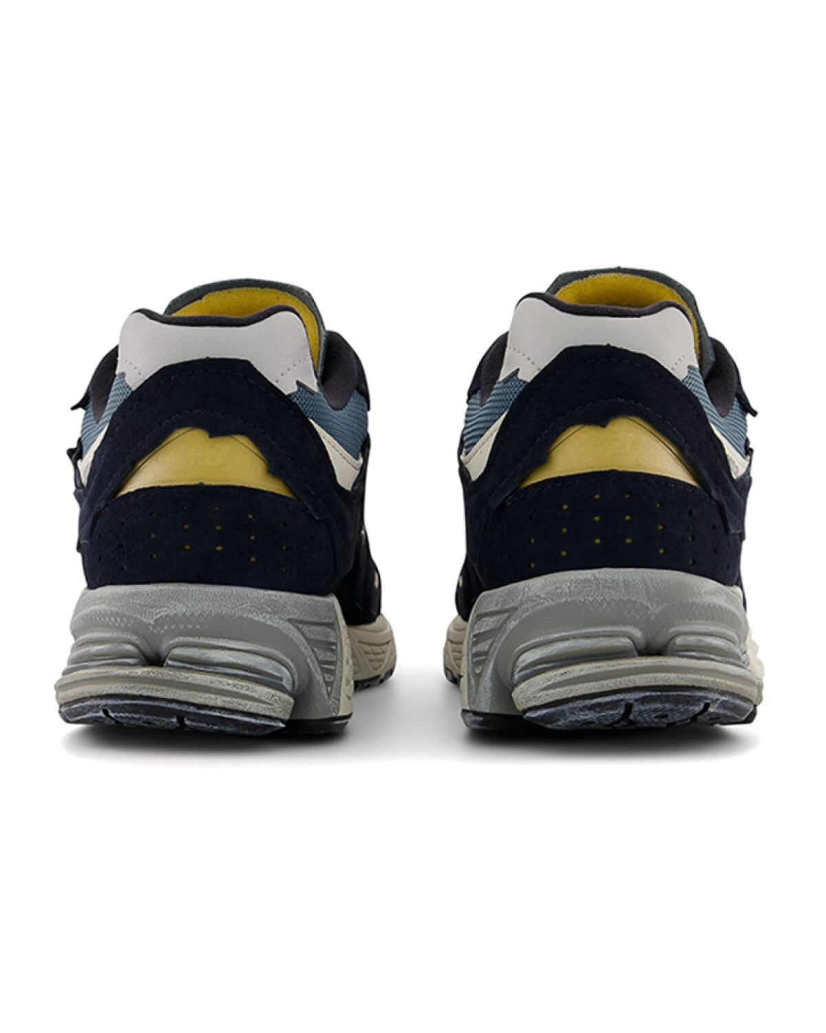 New Balance 2002R унисекс кроссовки черные из ткани и замши для бега и повседневной носки картинка