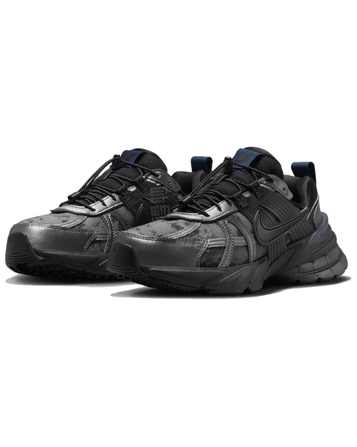 Nike V2K Run женские кроссовки мягкие черные для бега картинка