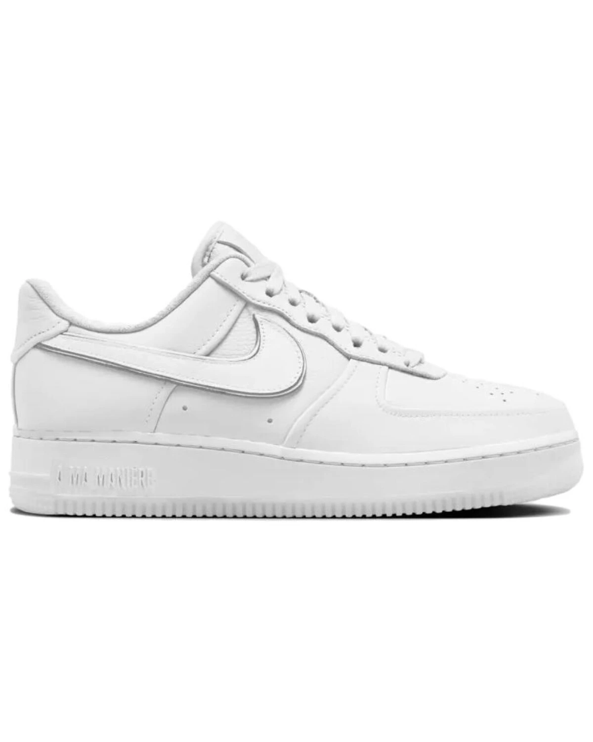 Nike Air Force 1 LOW женские кроссовки белые повседневные картинка