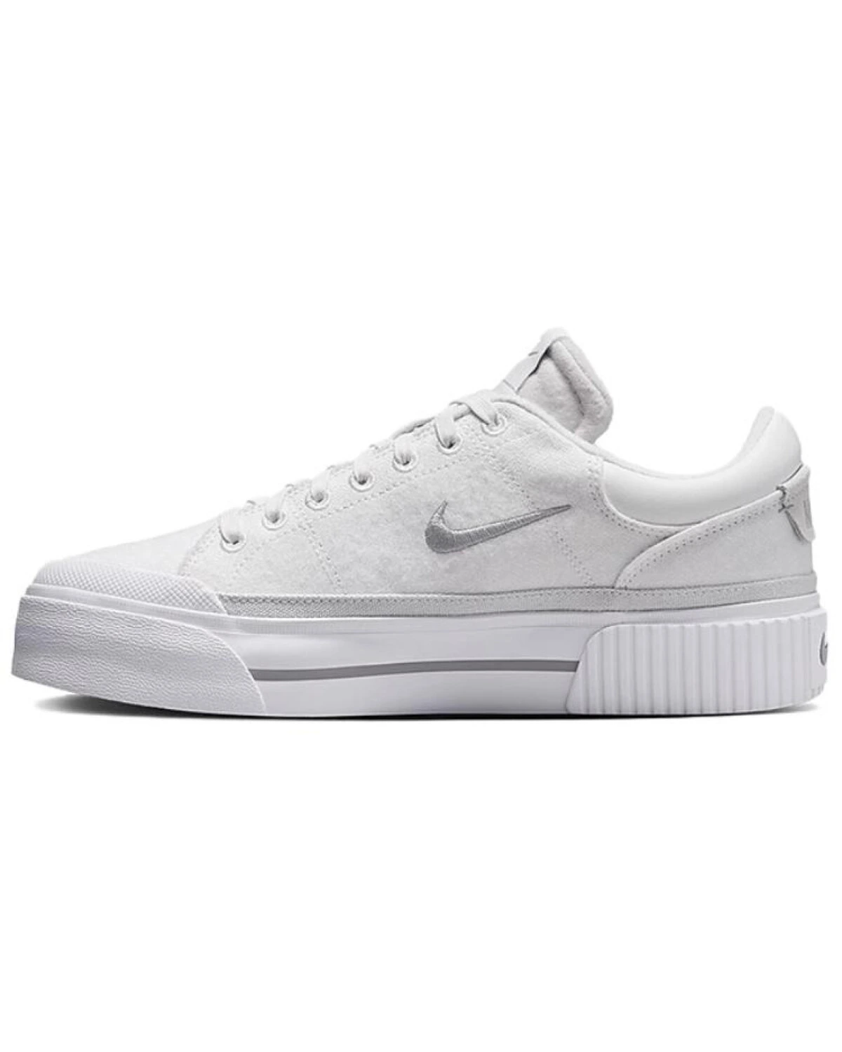 Nike Court Legacy женские кеды из натуральной кожи и замши белого цвета картинка