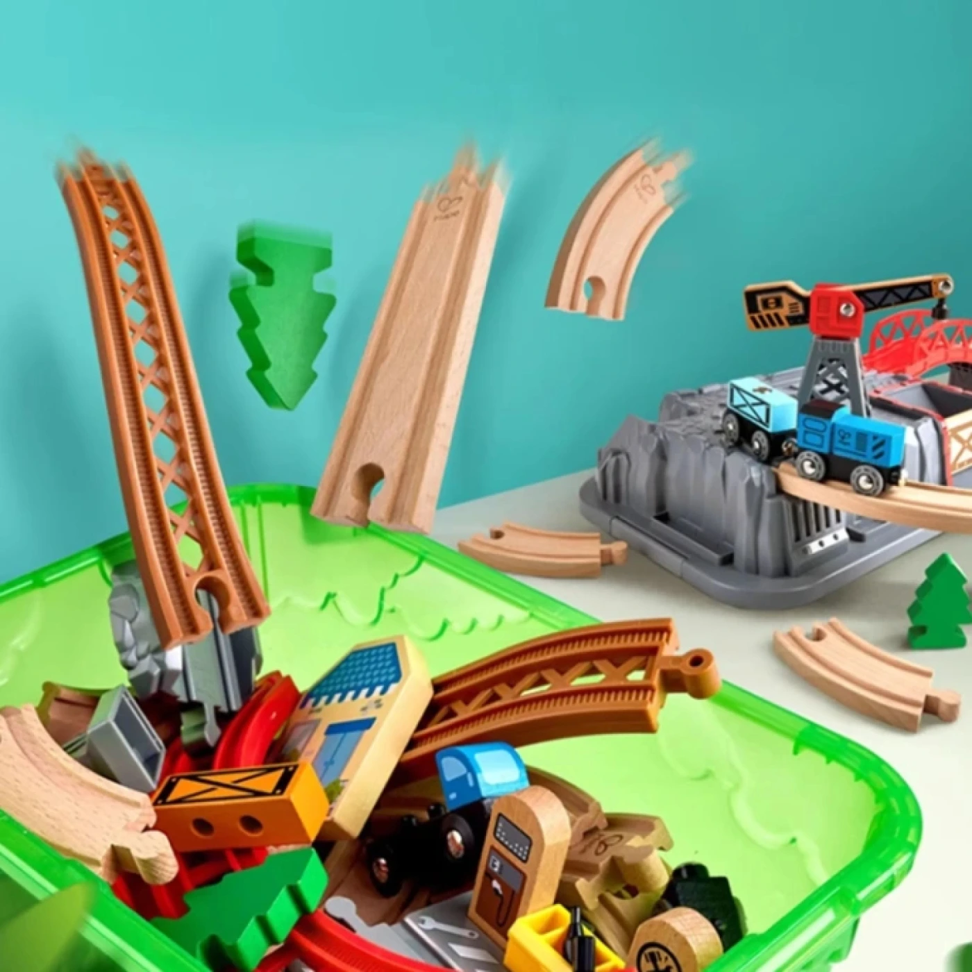 Развивающая игрушка электропоезд-трек HAPE картинка