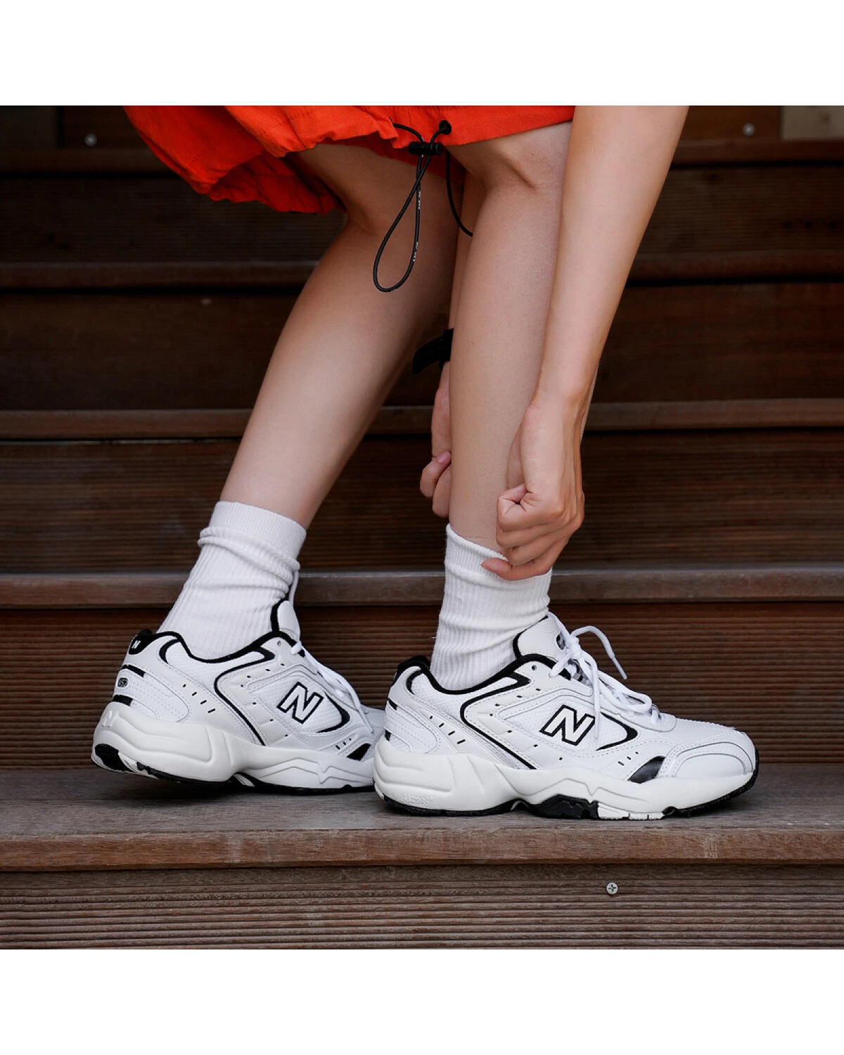 New Balance 452 унисекс кроссовки белые с черными вставками и амортизацией ABZORB картинка