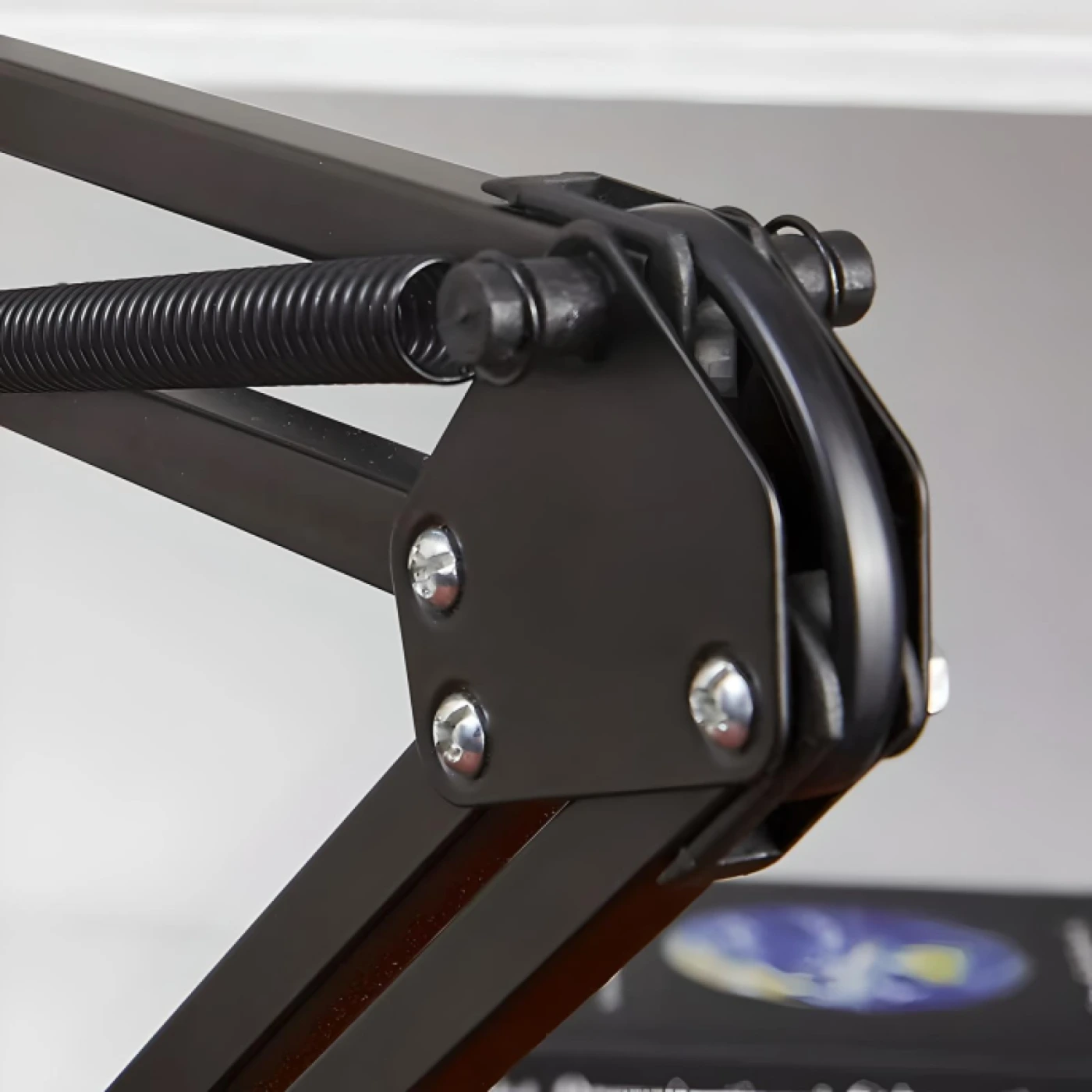 Настольная лампа школьная картинка