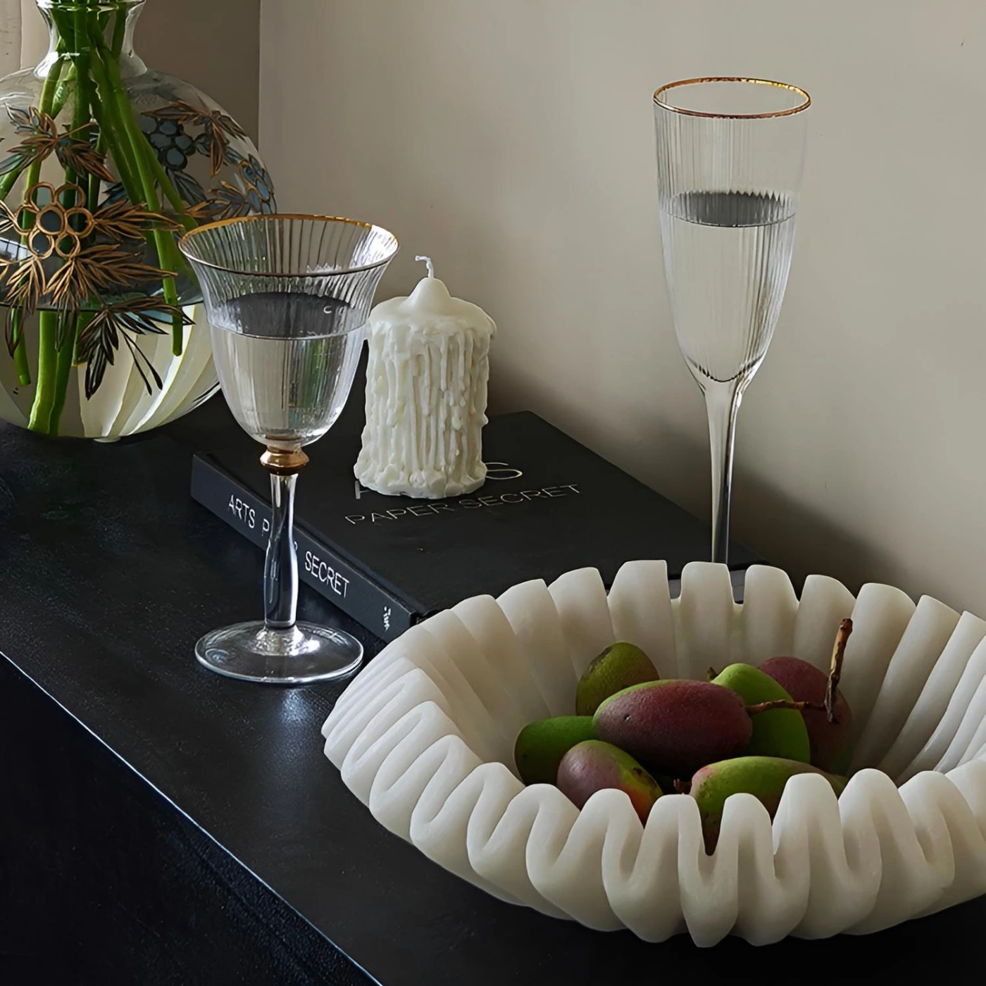 Декоративная тарелка-подставка для фруктов и сервировки (белый) картинка