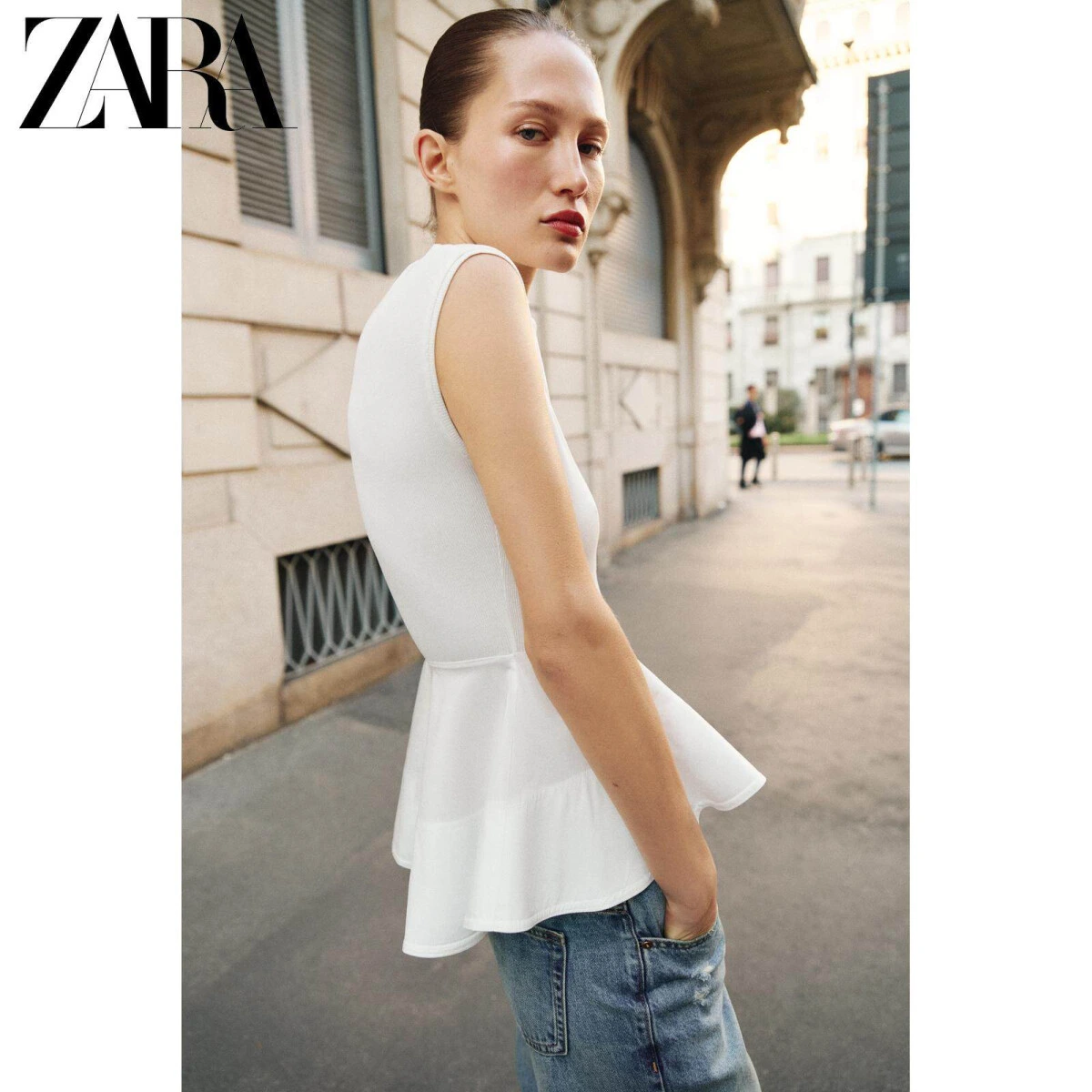 ZARA женский безрукавный топ с полу-высоким воротником и плиссированным низом картинка