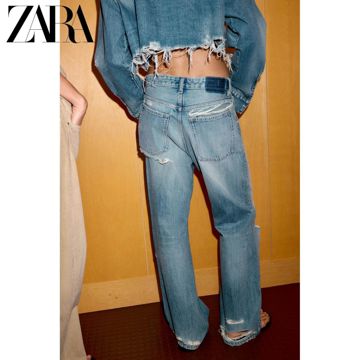 ZARA TRF женские рваные джинсы boyfriend средней посадки синие картинка