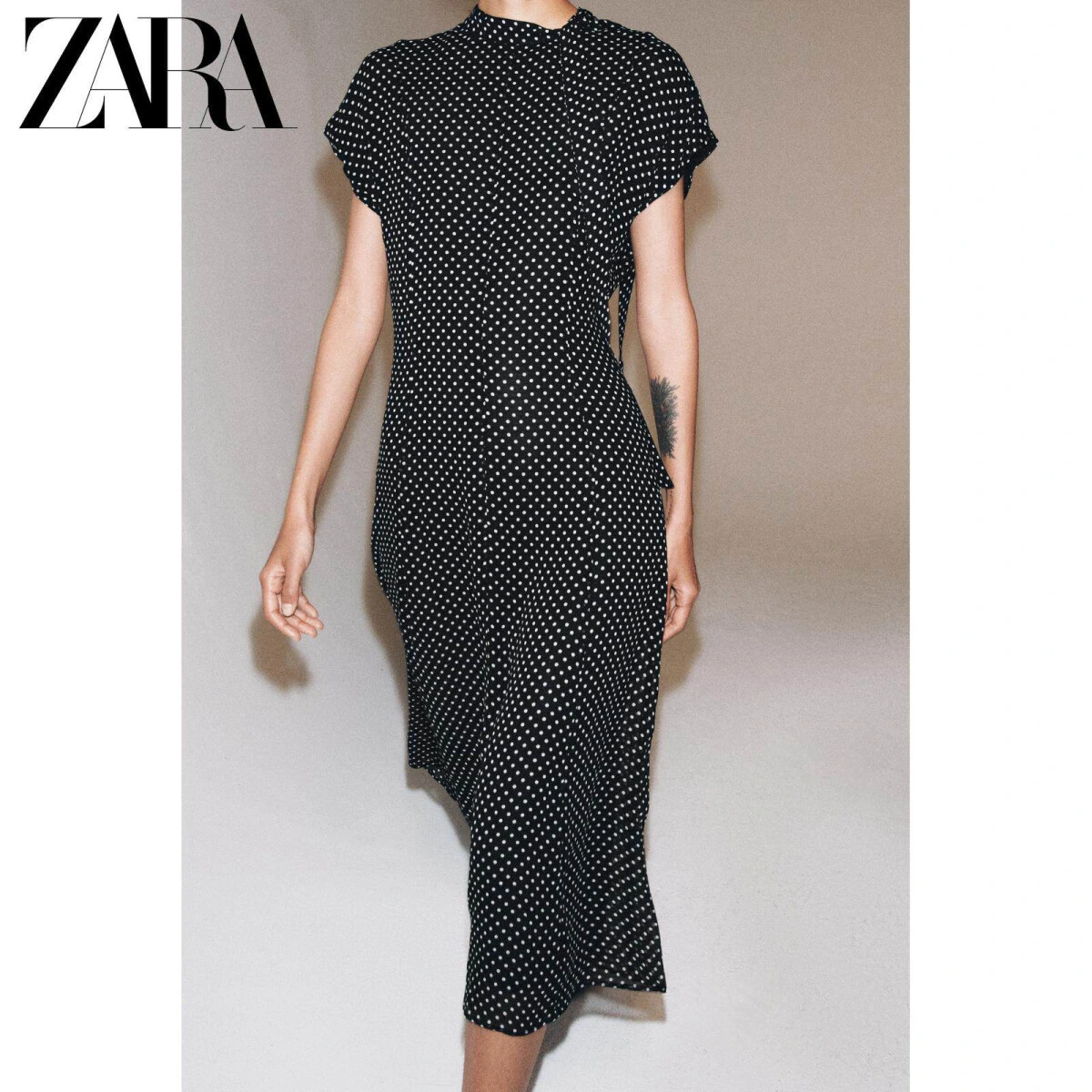 ZARA женское платье миди с коротким рукавом и круглым вырезом в горох картинка