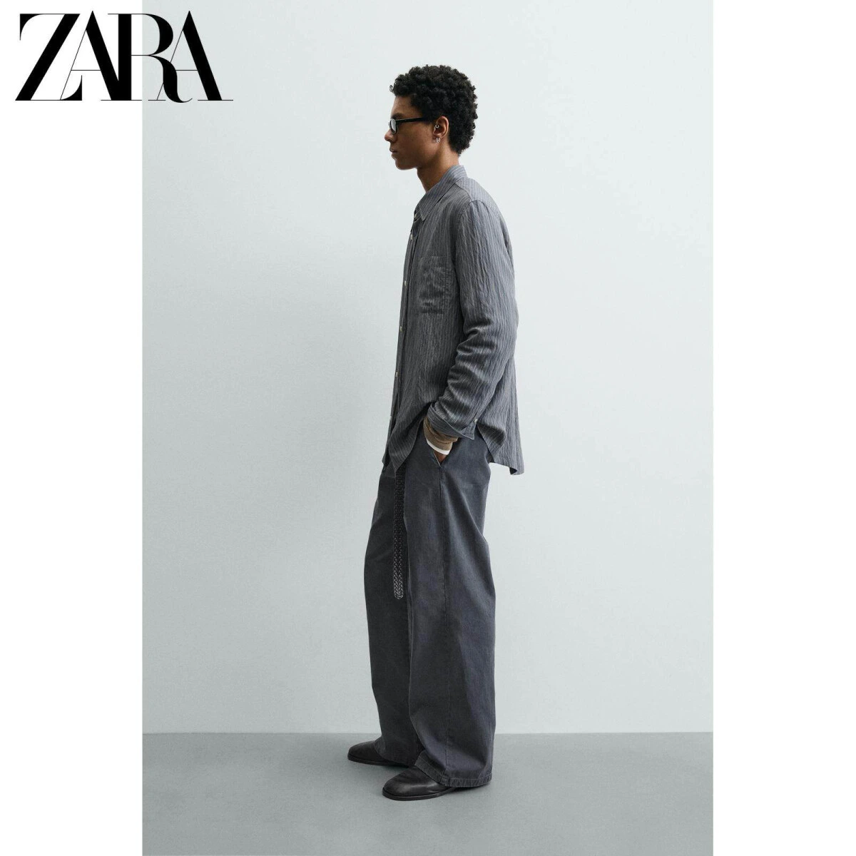 ZARA мужская рубашка оверсайз из вискозы и нейлона с пуговицами картинка